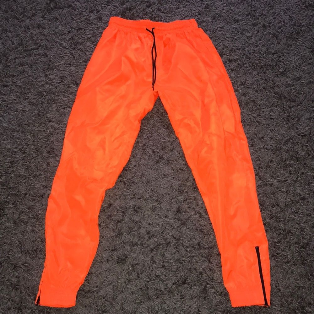 ORANGE PANTS